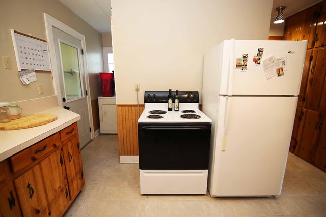 133 N Elizabeth Street, Bellevue, MI 49021