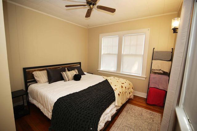 133 N Elizabeth Street, Bellevue, MI 49021