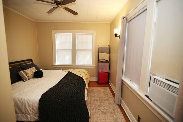 133 N Elizabeth Street, Bellevue, MI 49021