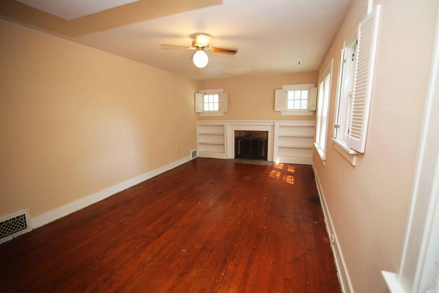 133 N Elizabeth Street, Bellevue, MI 49021