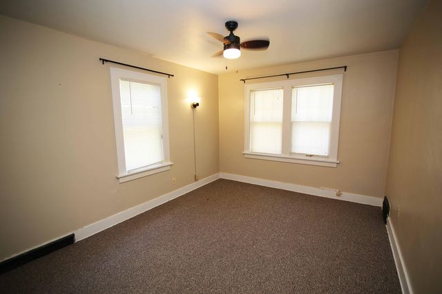 133 N Elizabeth Street, Bellevue, MI 49021