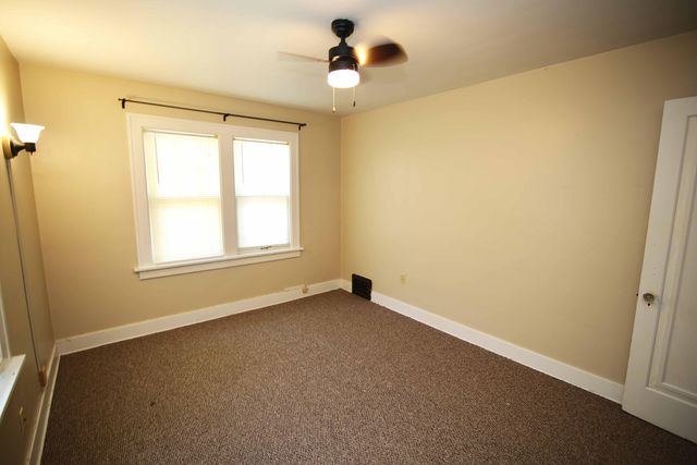 133 N Elizabeth Street, Bellevue, MI 49021