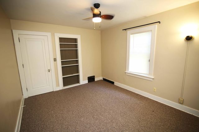 133 N Elizabeth Street, Bellevue, MI 49021