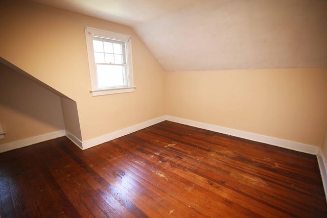 133 N Elizabeth Street, Bellevue, MI 49021