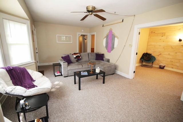 133 N Elizabeth Street, Bellevue, MI 49021