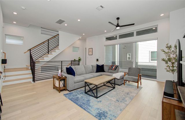 3032 Lamar Street, Houston, TX 77003