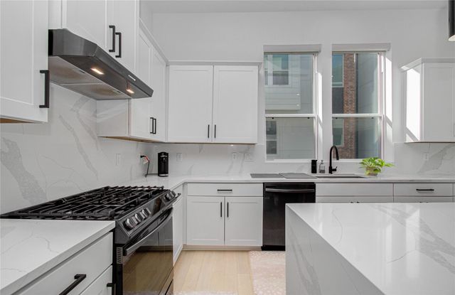 3032 Lamar Street, Houston, TX 77003