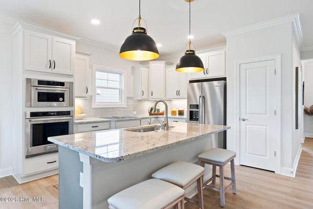 9165 Crossbill Drive, Leland, NC 28451