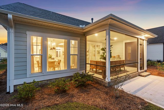 9165 Crossbill Drive, Leland, NC 28451