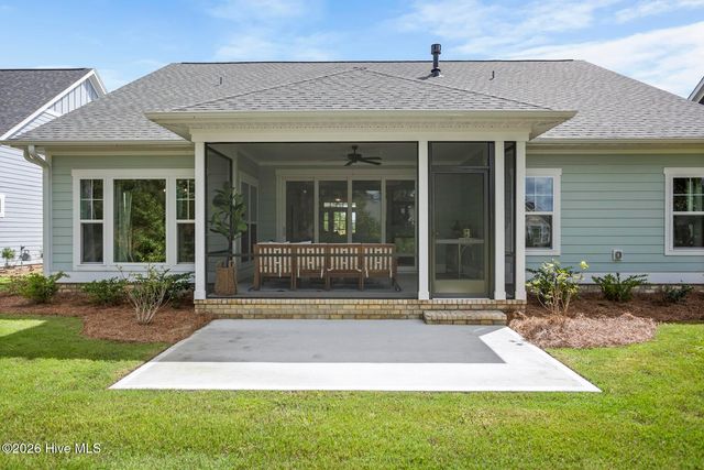 9165 Crossbill Drive, Leland, NC 28451