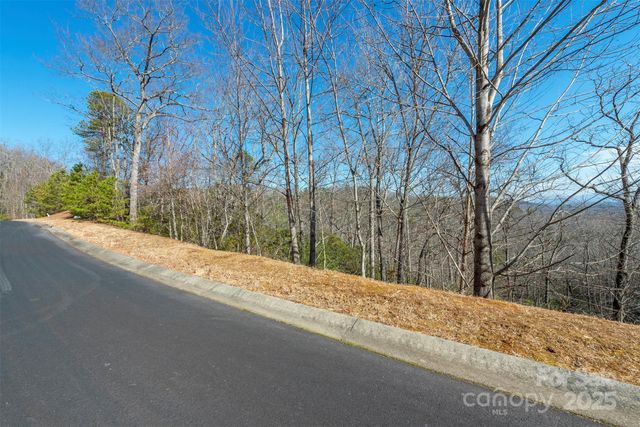 99999 Mills River Way 108, Horse Shoe, NC 28742
