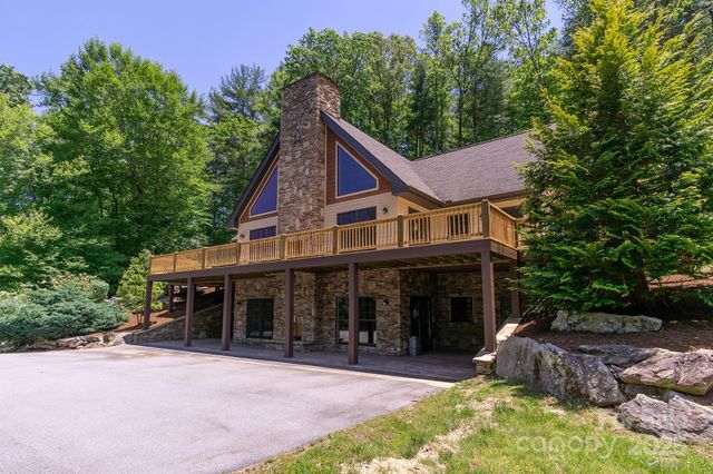 99999 Mills River Way 108, Horse Shoe, NC 28742