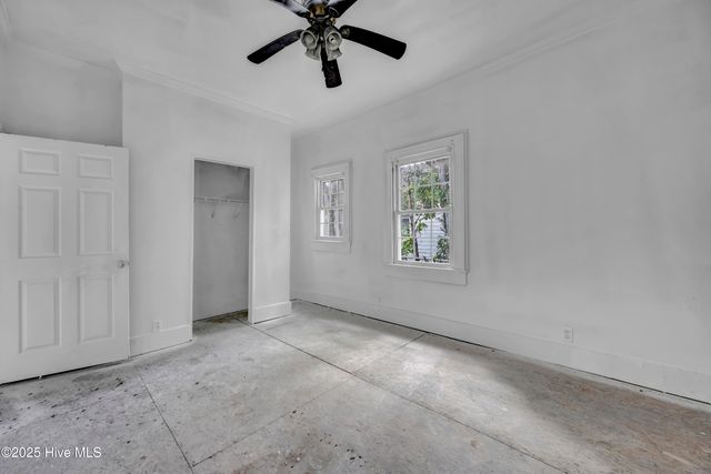 1007 S 10th Street, Wilmington, NC 28401