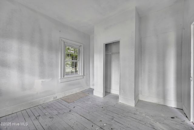 1007 S 10th Street, Wilmington, NC 28401