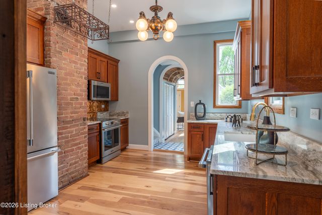 1097 E Kentucky St, Louisville, KY 40204