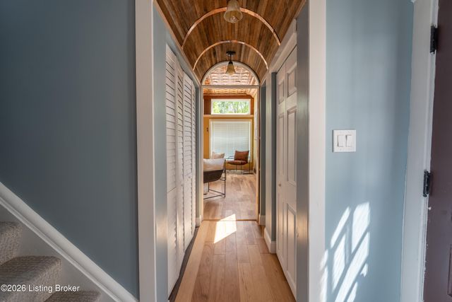 1097 E Kentucky St, Louisville, KY 40204