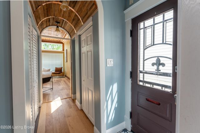 1097 E Kentucky St, Louisville, KY 40204