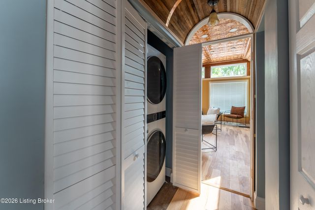 1097 E Kentucky St, Louisville, KY 40204