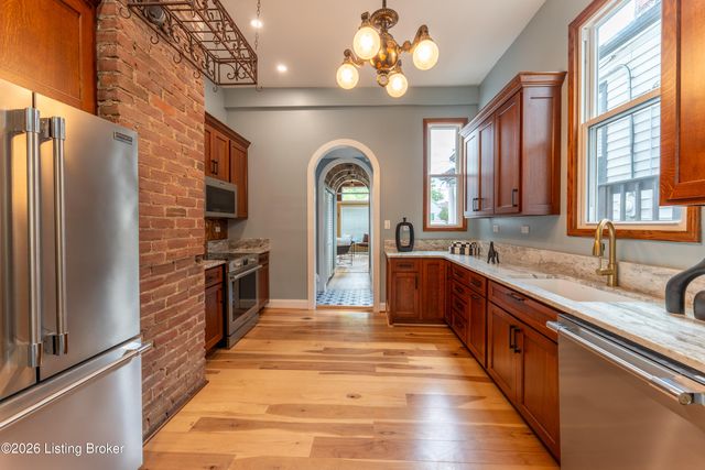 1097 E Kentucky St, Louisville, KY 40204
