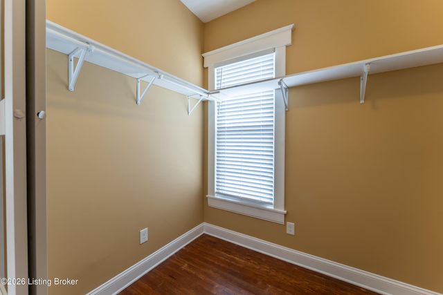 1097 E Kentucky St, Louisville, KY 40204