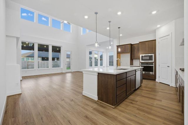 9210 Heckenberg Arbor Lane, Cypress, TX 77433