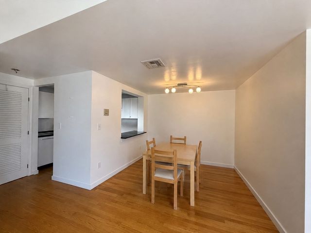 170 Gore Street 107, Cambridge, MA 02141