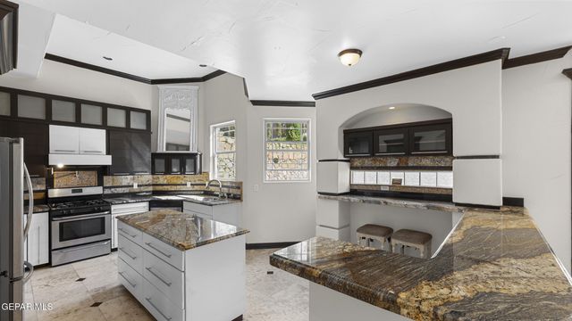 4540 N STANTON Street, El Paso, TX 79902