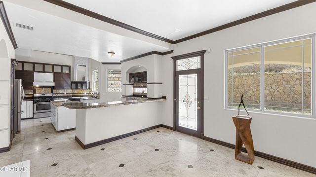 4540 N STANTON Street, El Paso, TX 79902