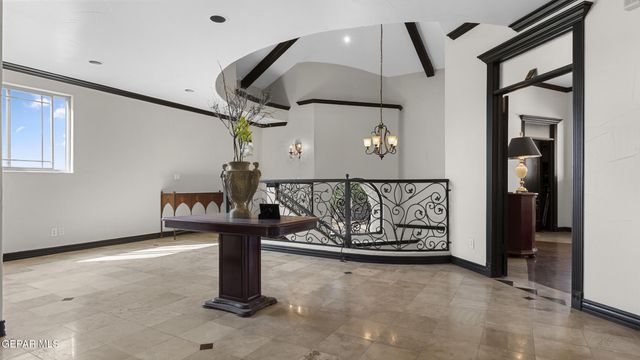 4540 N STANTON Street, El Paso, TX 79902