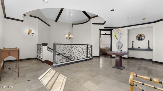 4540 N STANTON Street, El Paso, TX 79902