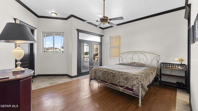 4540 N STANTON Street, El Paso, TX 79902