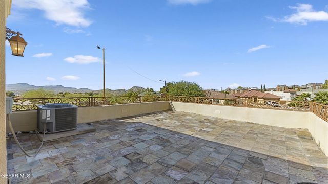 4540 N STANTON Street, El Paso, TX 79902