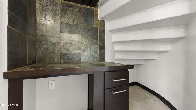 4540 N STANTON Street, El Paso, TX 79902