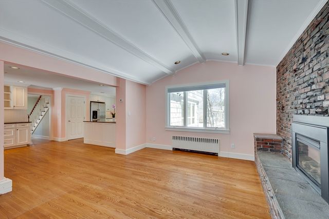 35 Hollywood Rd, Winchester, MA 01890