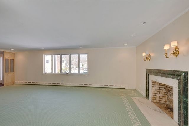 35 Hollywood Rd, Winchester, MA 01890