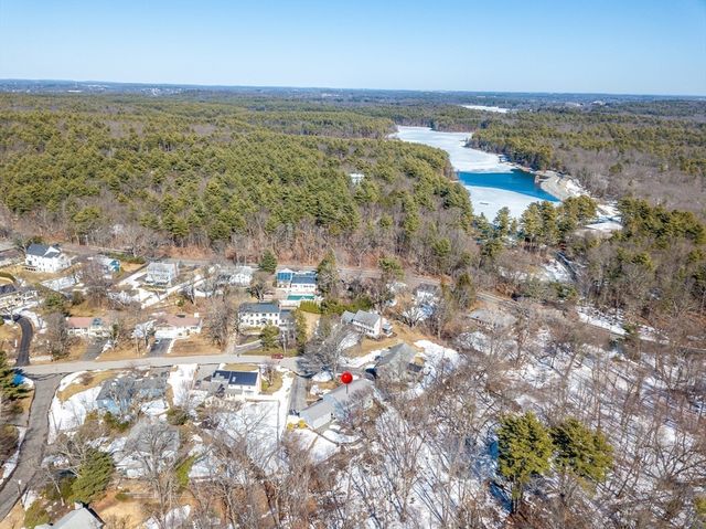 35 Hollywood Rd, Winchester, MA 01890