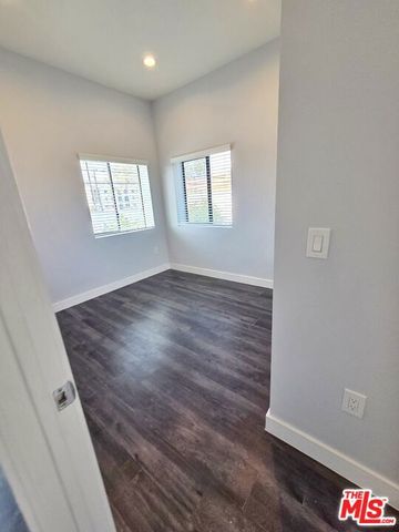 2651 S Hobart Blvd 6, Los Angeles, CA 90018