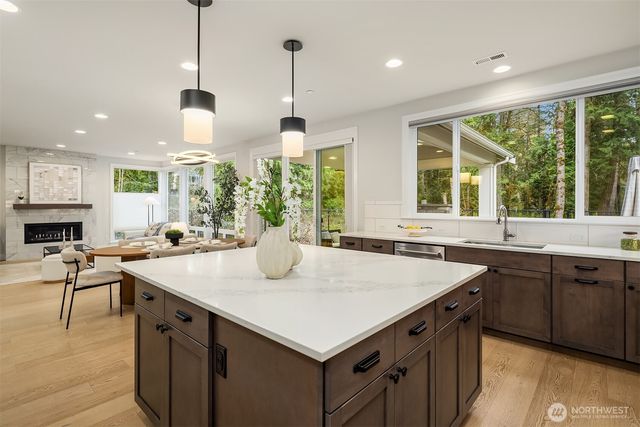 23959 NE 25th Street, Sammamish, WA 98074