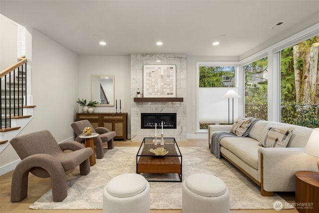 23959 NE 25th Street, Sammamish, WA 98074
