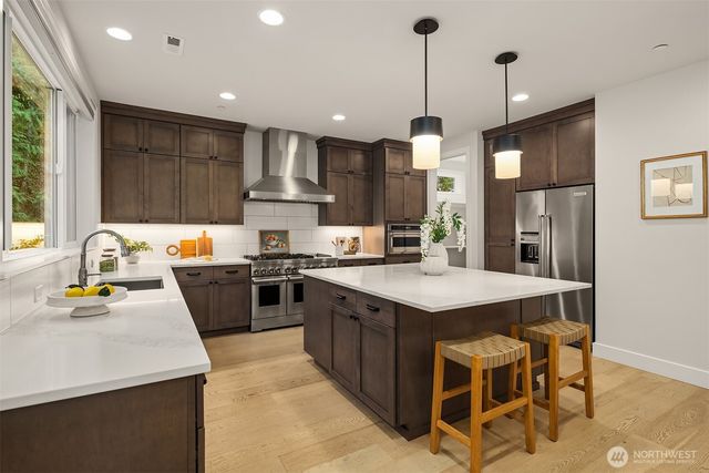 23959 NE 25th Street, Sammamish, WA 98074