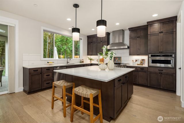 23959 NE 25th Street, Sammamish, WA 98074