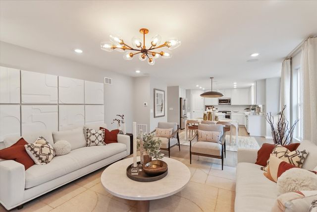 136 Piper Glen Avenue, Oswego, IL 60543