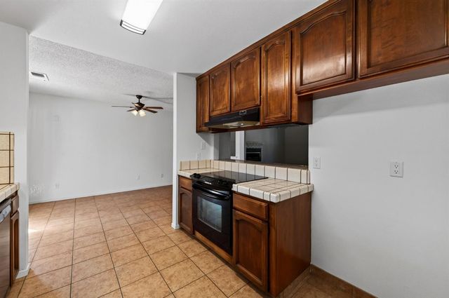 6662 N Brunswick Avenue, Fresno, CA 93722