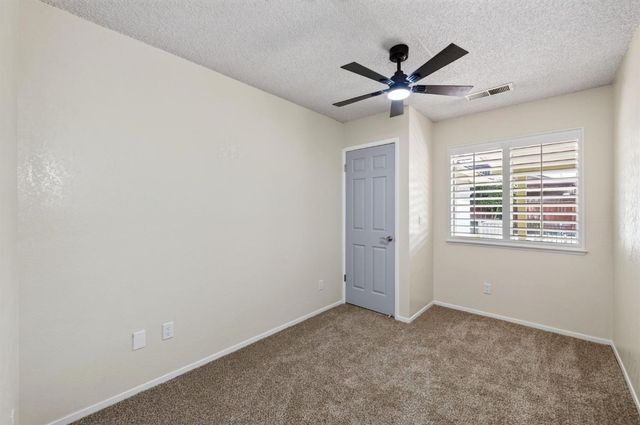 6662 N Brunswick Avenue, Fresno, CA 93722