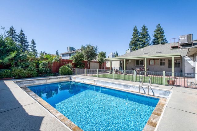 6662 N Brunswick Avenue, Fresno, CA 93722