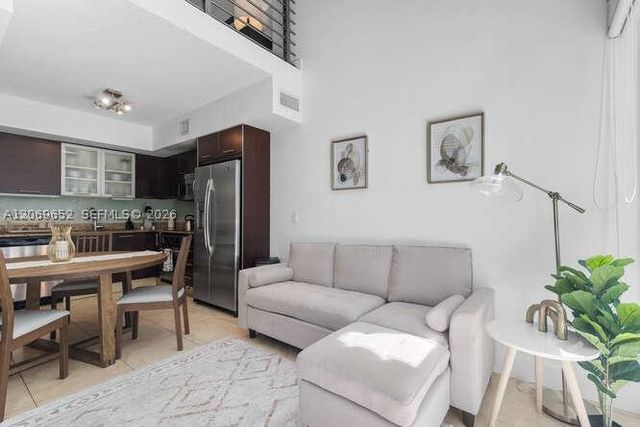 41 SE 5th St 308, Miami, FL 33131