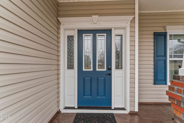 16 Gwendolyn Way, Fuquay Varina, NC 27526