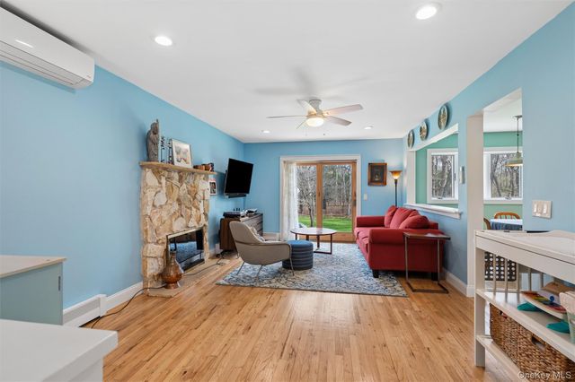 77 Drew Drive, Eastport, NY 11941