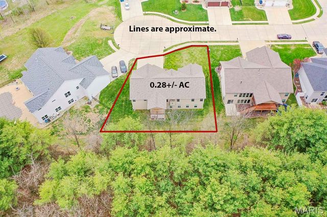 437 Briar Creek Road, Troy, IL 62294