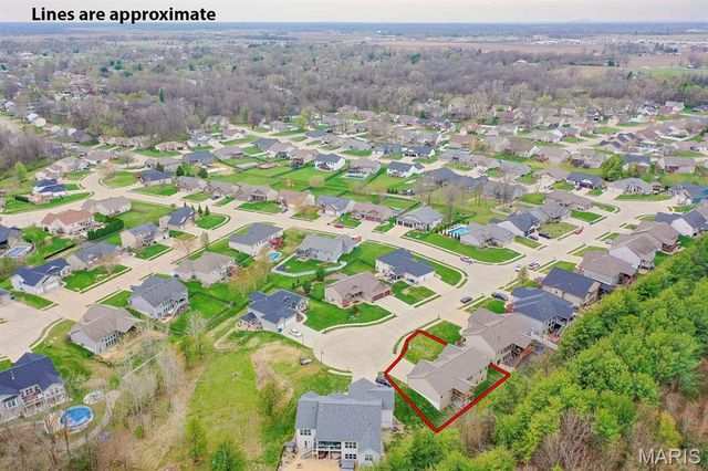 437 Briar Creek Road, Troy, IL 62294